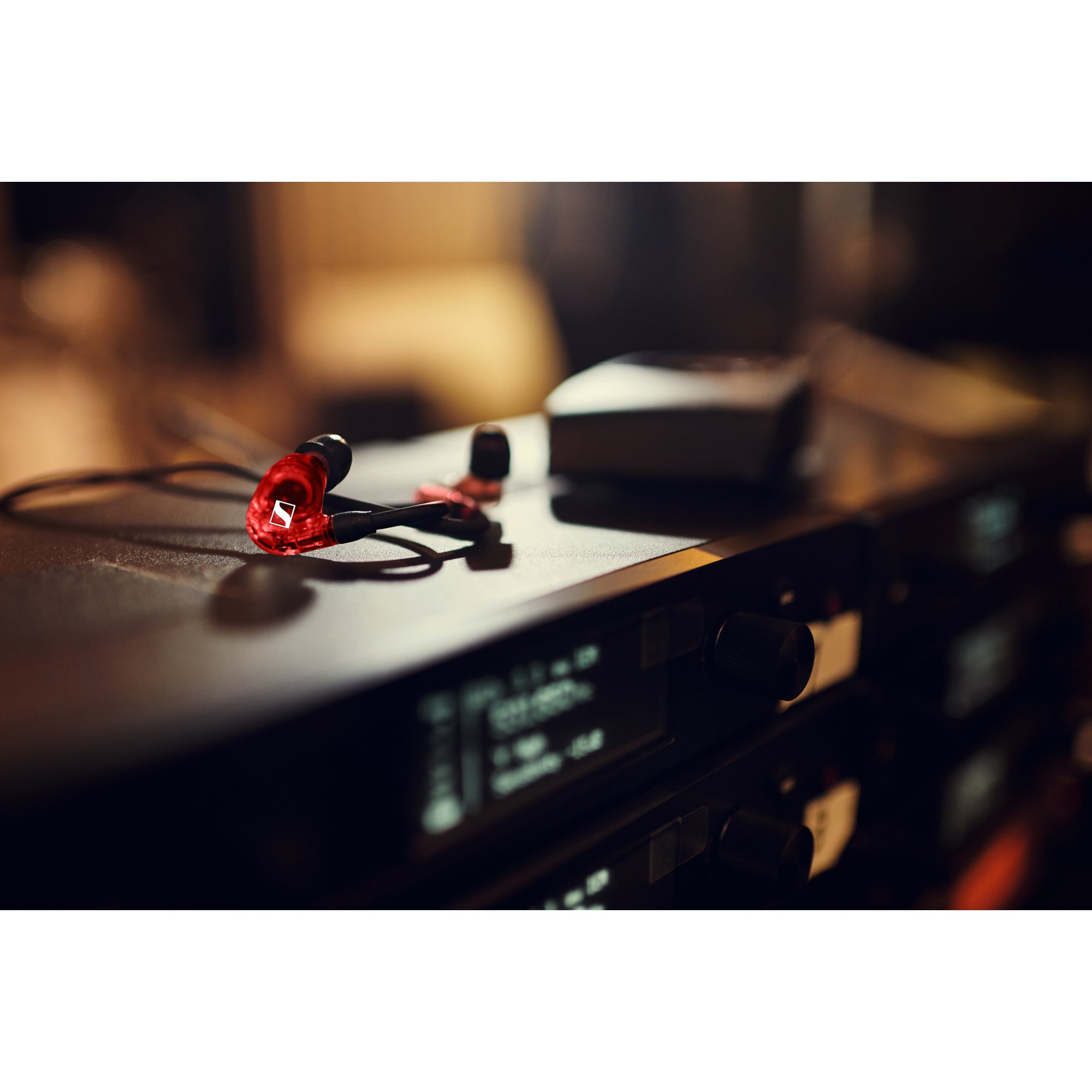Sennheiser IE 100 PRO Red live in-ear monitors