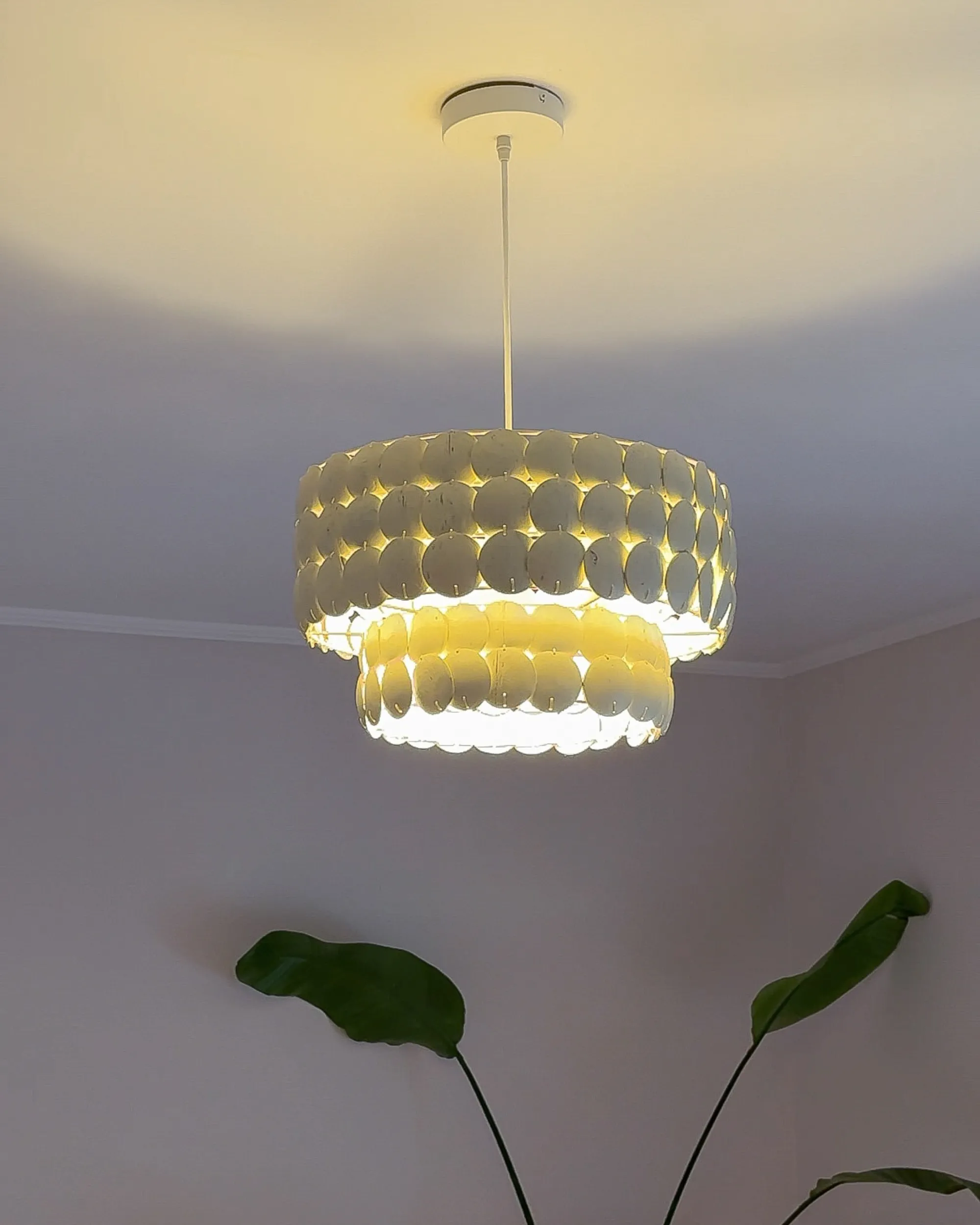 Kroonluchter KOTMALE Kokosnootschaal Lichtbeige