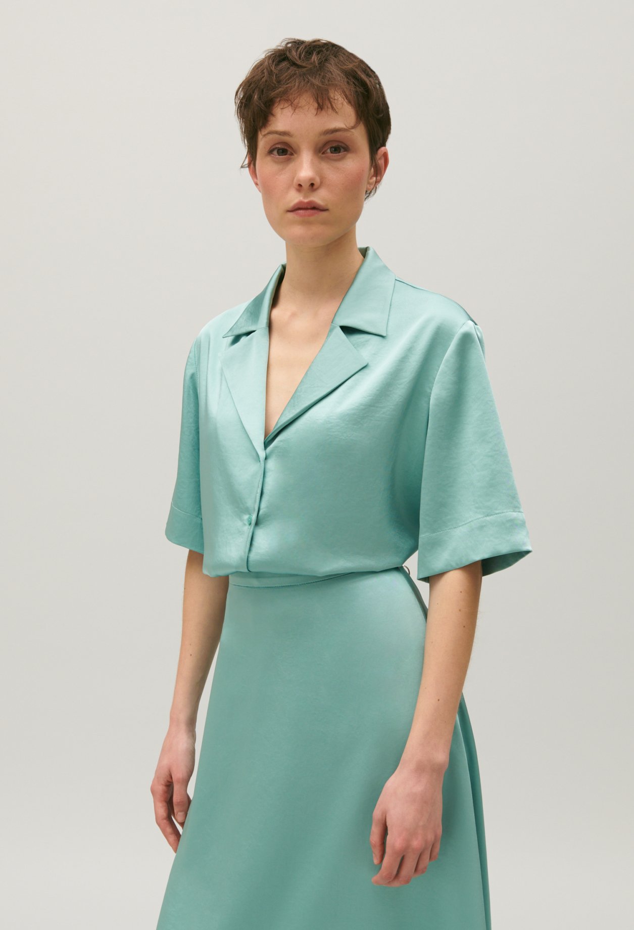 Chemise fluide satinee vert d'eau