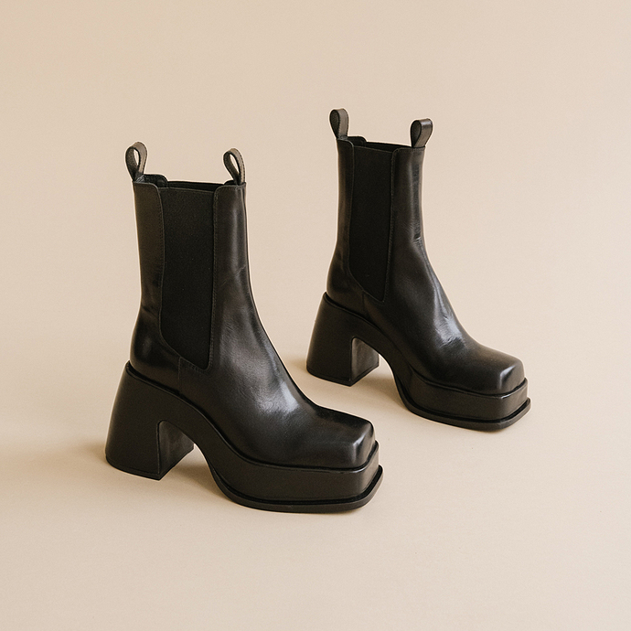 Boots à plateformes, bouts carrés et éla...  en cuir noir