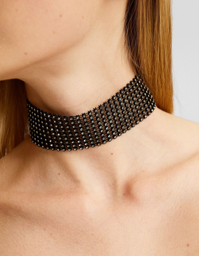 Gargantilha de strass