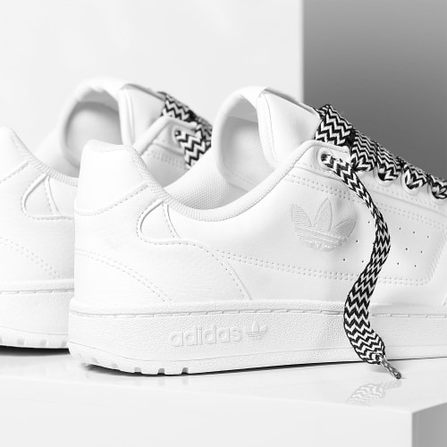 Baskets NY 90 Cloud White Core Black x Superlaced Gros Lacet Noir Blanc