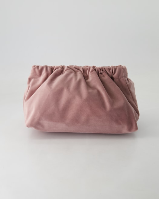 Sorbet Island Velvet Clutch Clutch in Lila