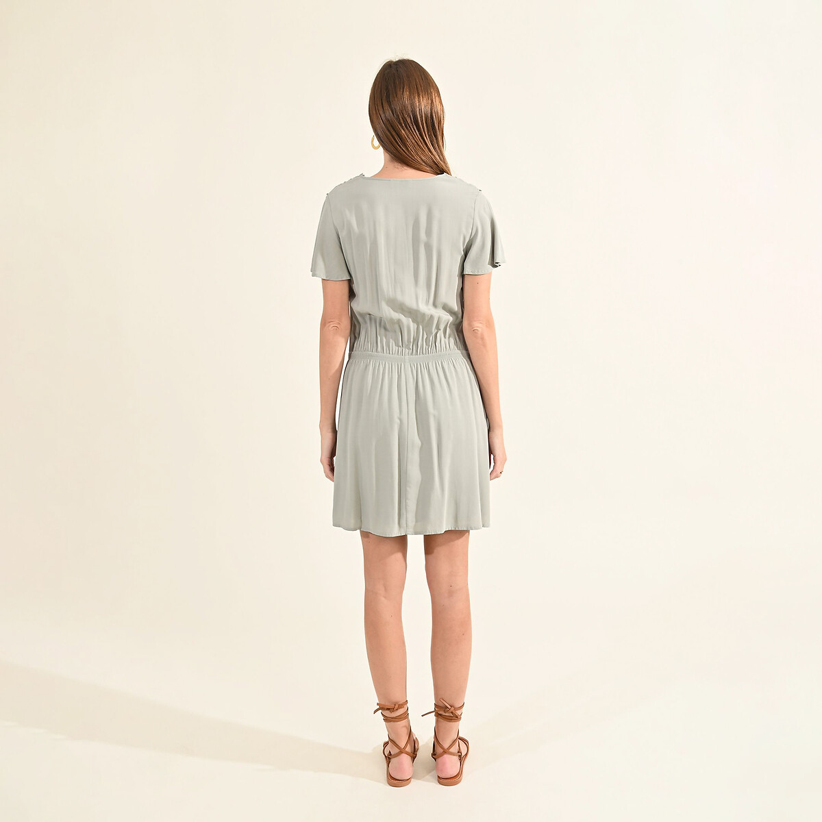 MOLLY BRACKEN<br>Vestido curto com detalhes bordados