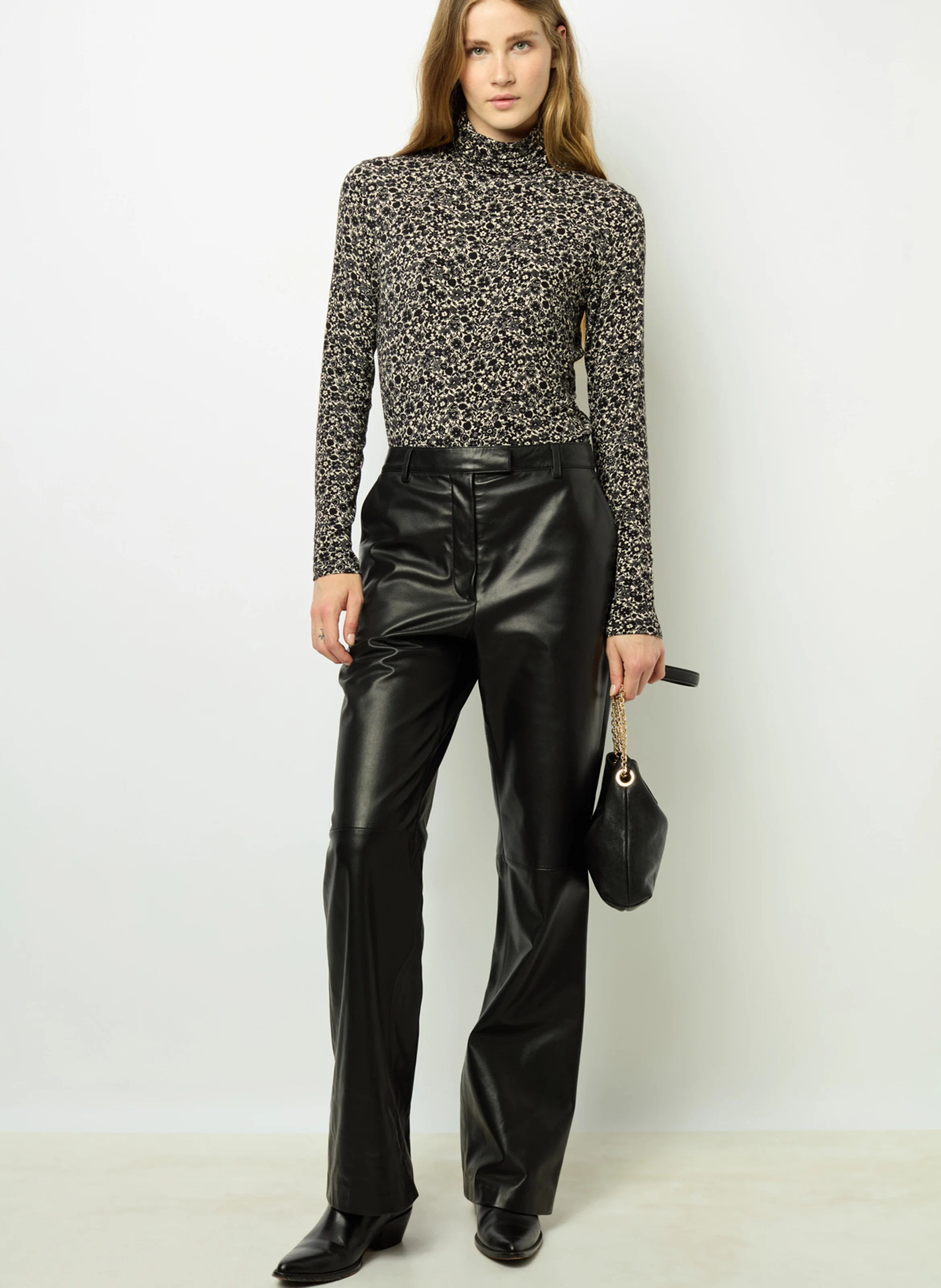 AURELIE - Tee-shirt col montant imprimé | Noir