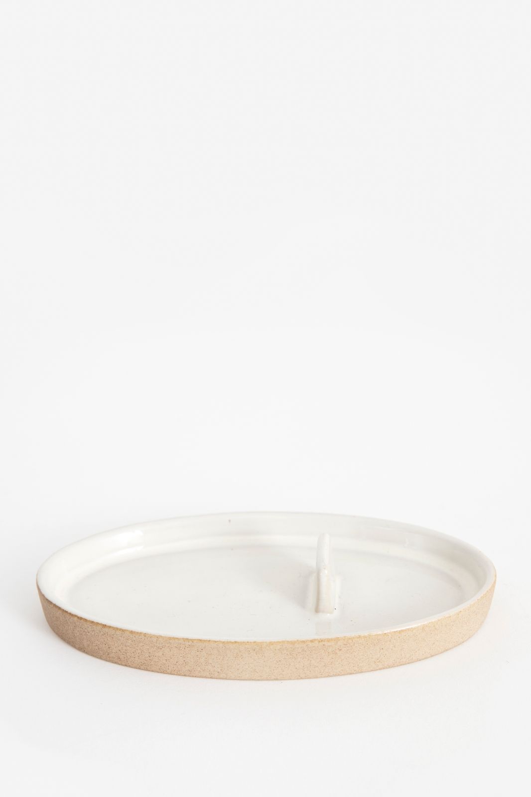 WItte keramieken wierookhouder
