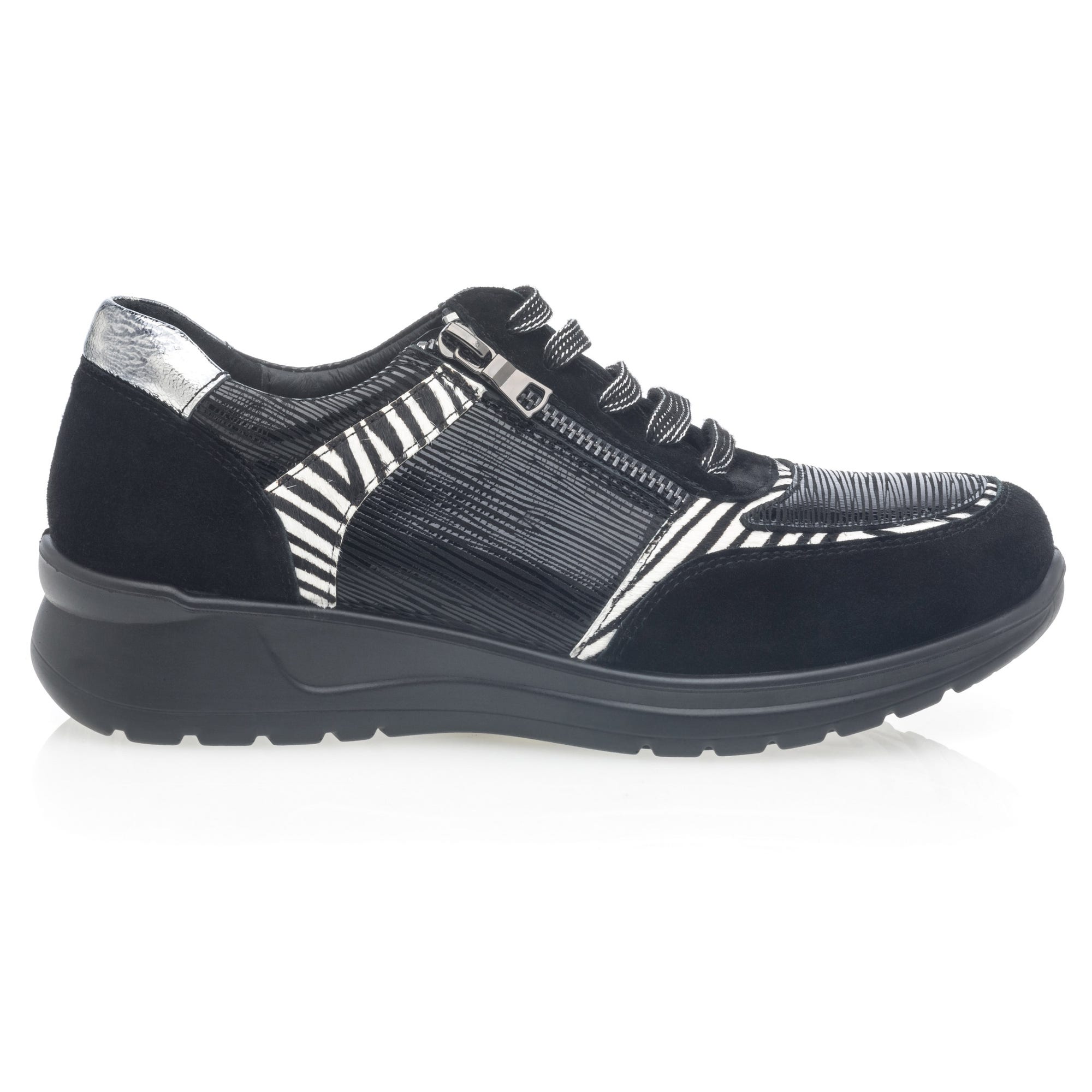 Baskets basses Femme en cuir noir
