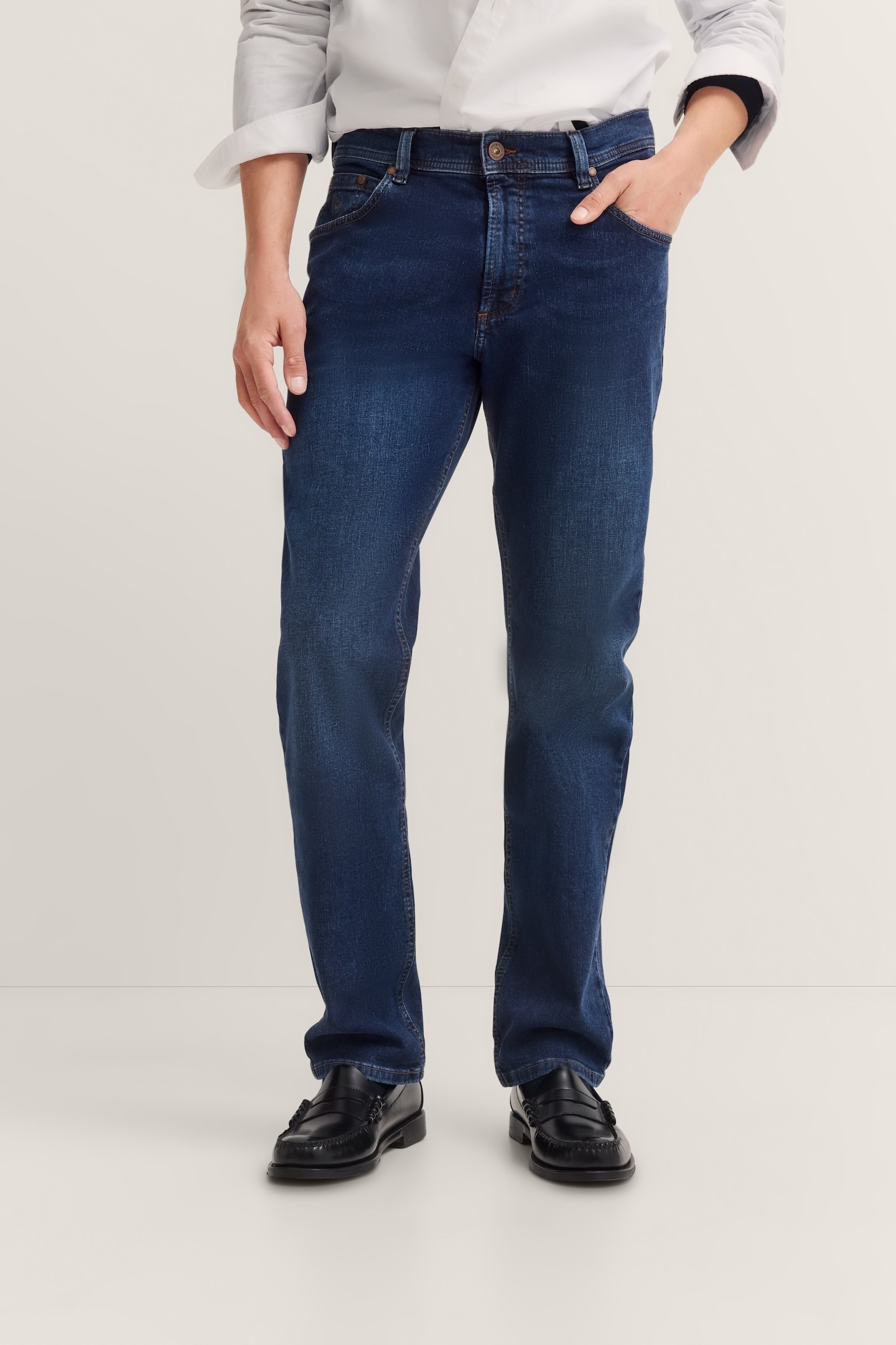 bugatti 5-Pocket-Jeans »Regular Fit«, aus Authentic Denim mit Stretch-Komfort