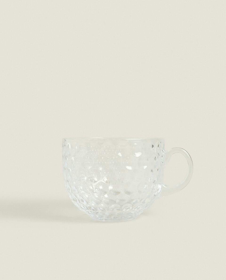 CANECA DE CAFÉ COM DESIGN EM RELEVO