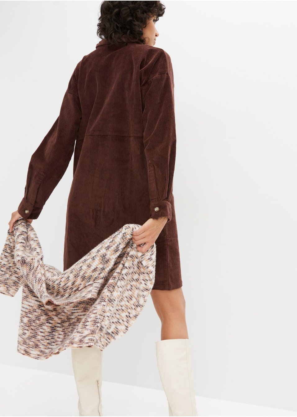 Robe en velours côtelé extensible