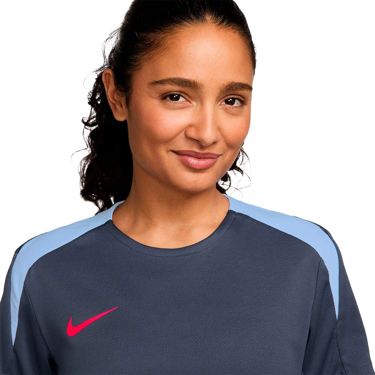 T-Shirt Nike Strike Mulher