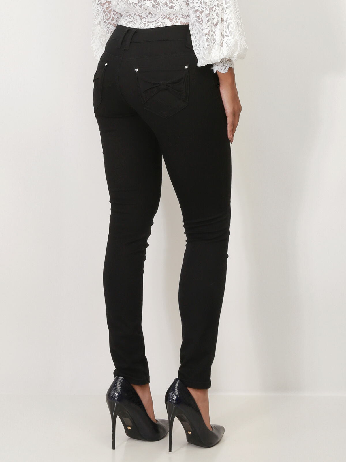 Jeans skinny avec nœuds sur les poches- Noir