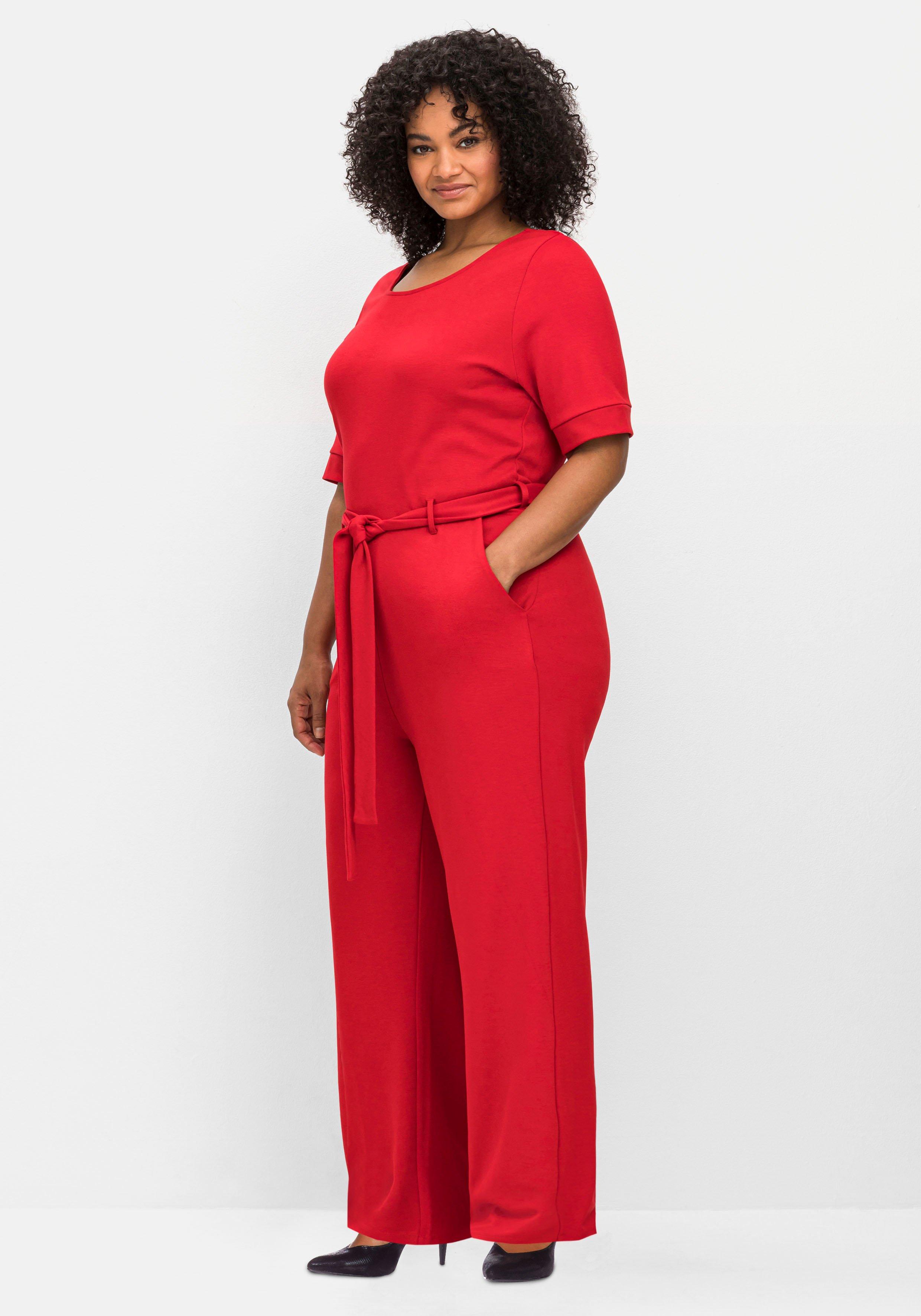 Jumpsuit mit Bindegürtel und weitem Bein