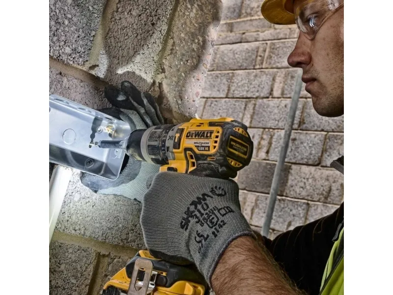 DeWALT DCD796D2, Slagboremaskine med pistolgreb. 18V XR LI-ION kulfri motor