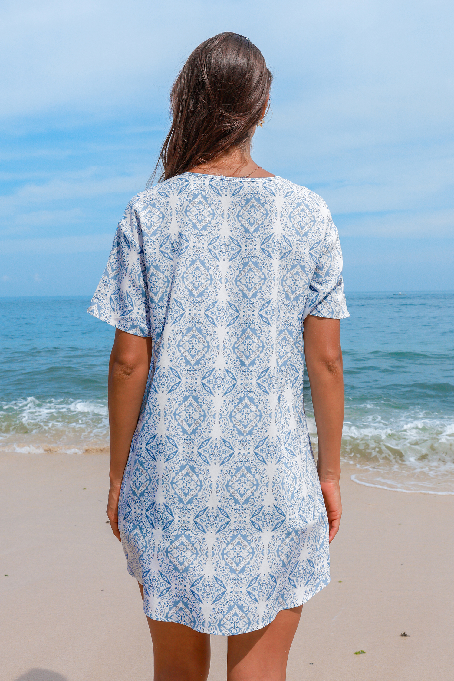 Robe cover up avec col fendu et nouer à pompons bleu clair