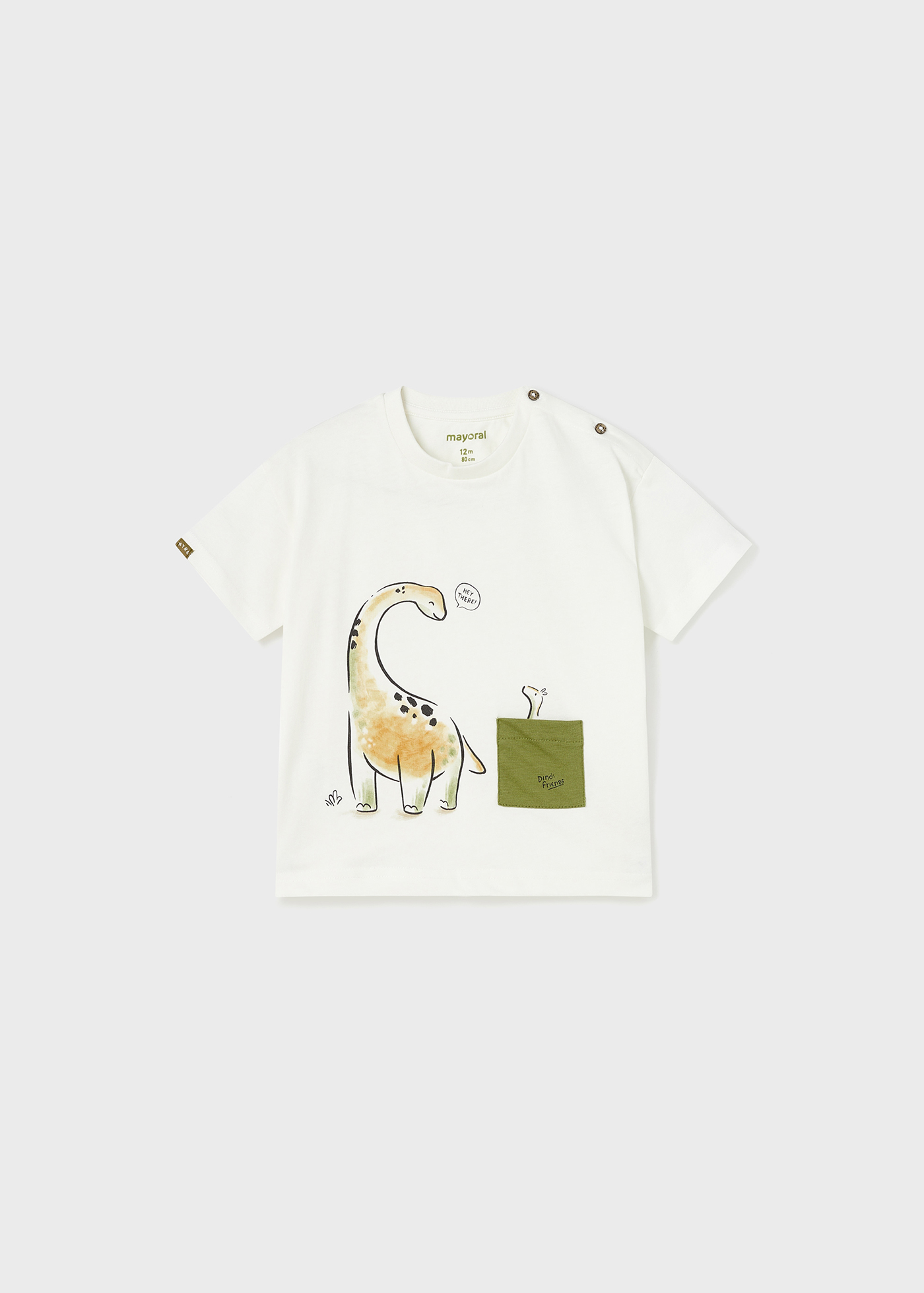 Camiseta infantil com estampa feita em algodão sustentável.