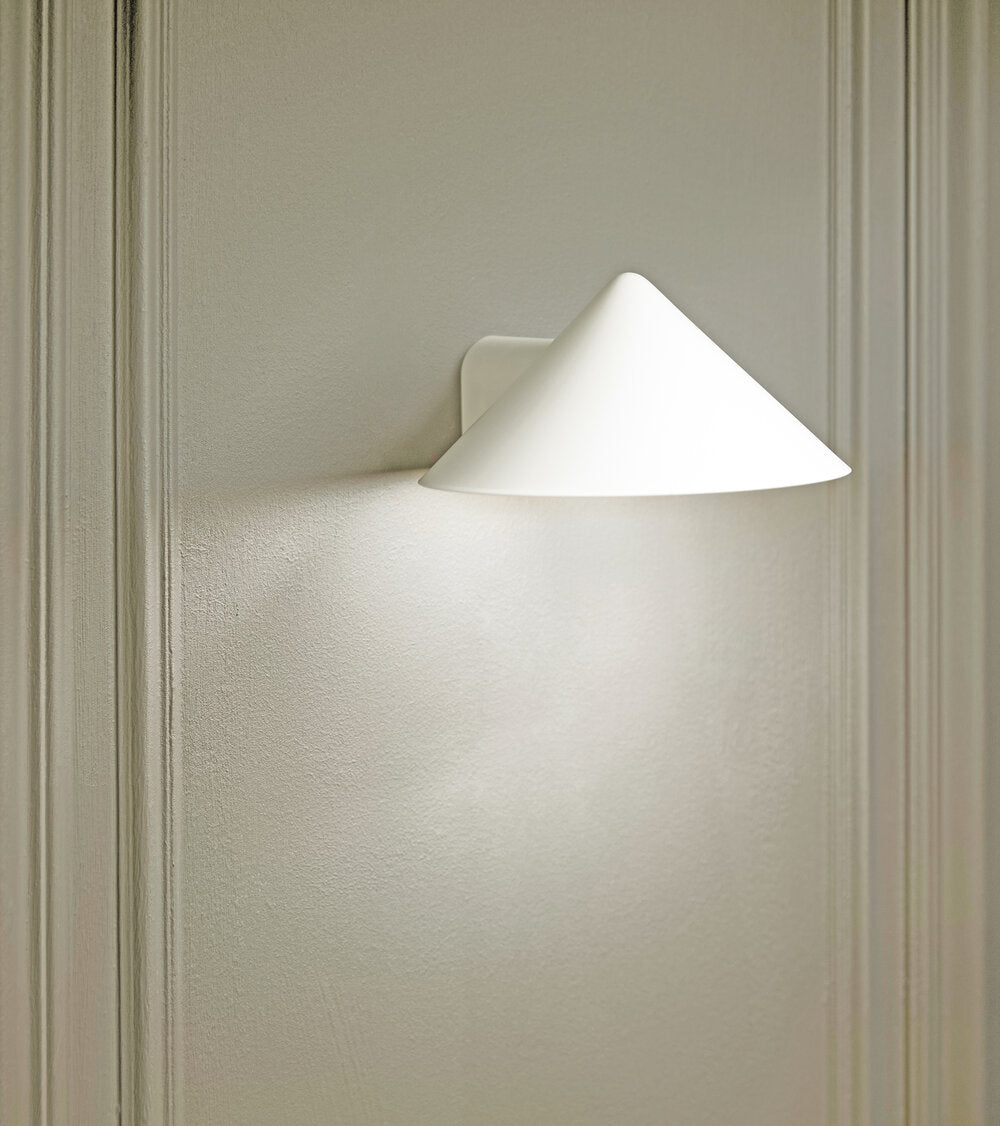 Frandsen  Grasp Wall væglampe - Matt White