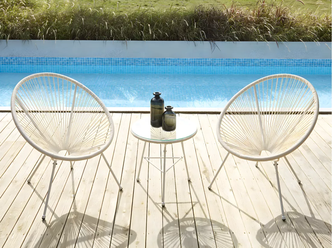 Salon de jardin en fils de résine tressés : 2 fauteuils et une table - Blanc - ALIOS III de MYLIA
