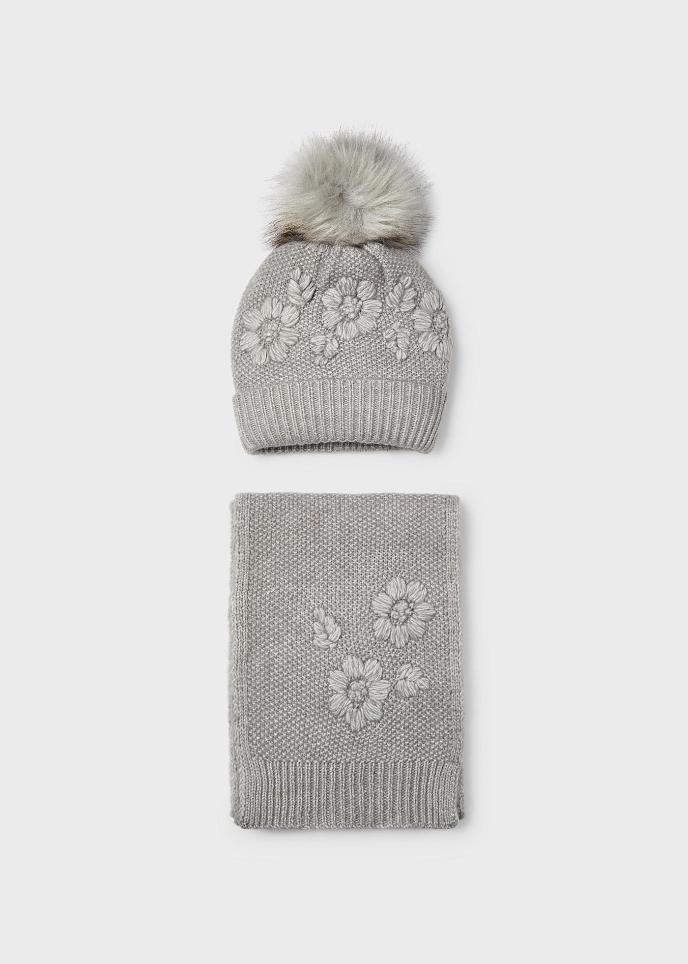 Conjunto de cachecol e gorro em poliéster reciclado para meninas