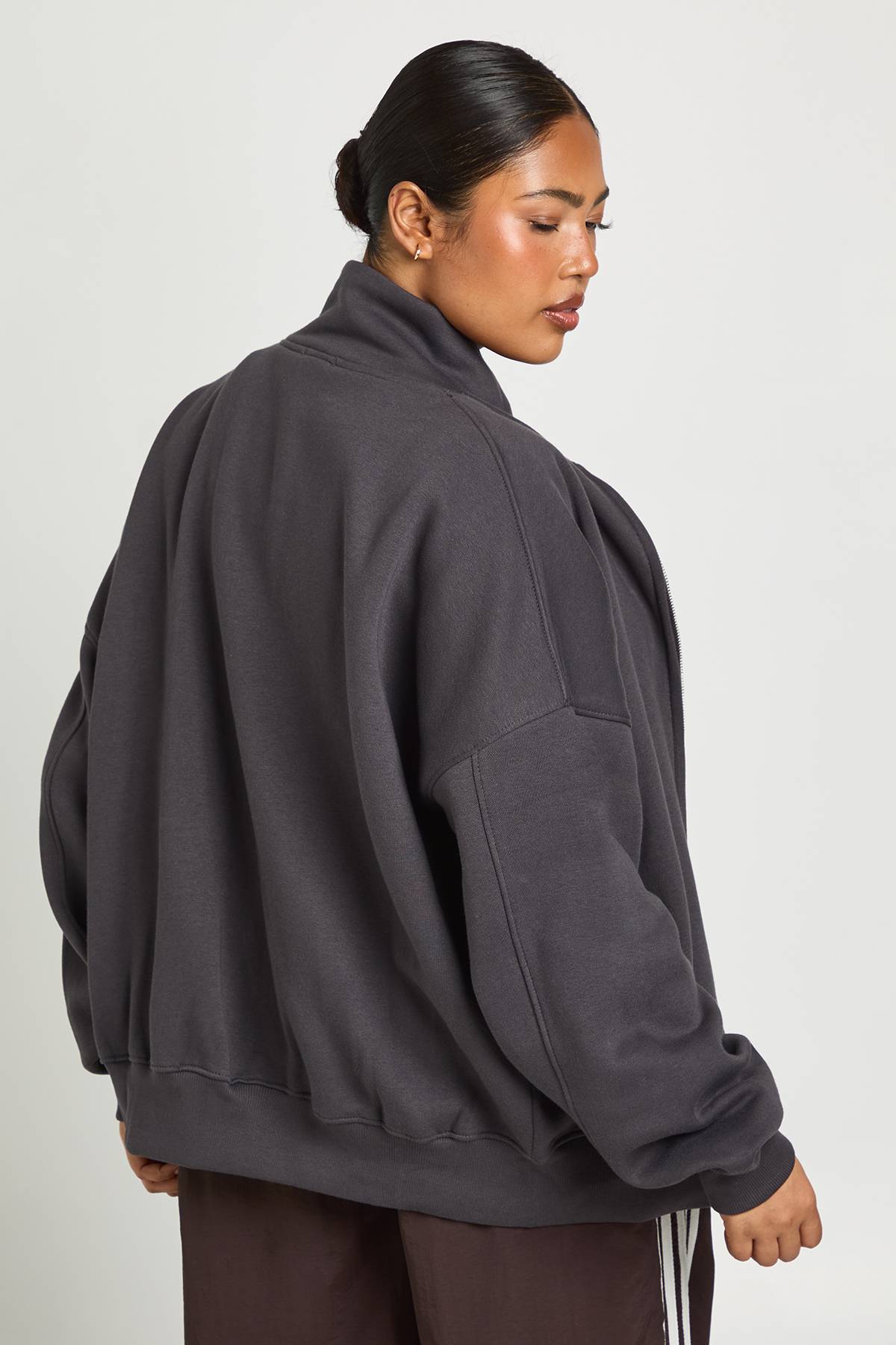 boohoo Veste Zippée Grande Taille À Col Montant