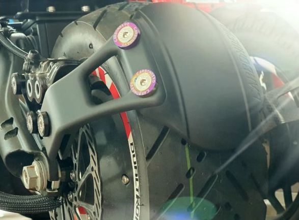 Garde Boue Carbonrevo V2 pour Trottinette Électrique Dualtron 11 Pouces
