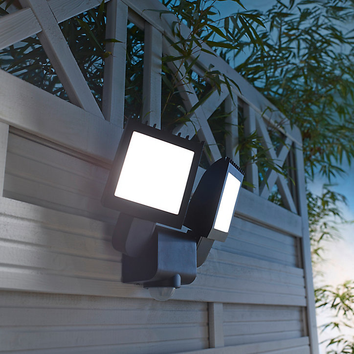 Projecteur LED à détection Parksville 2600lm 30W IP44 GoodHome noir