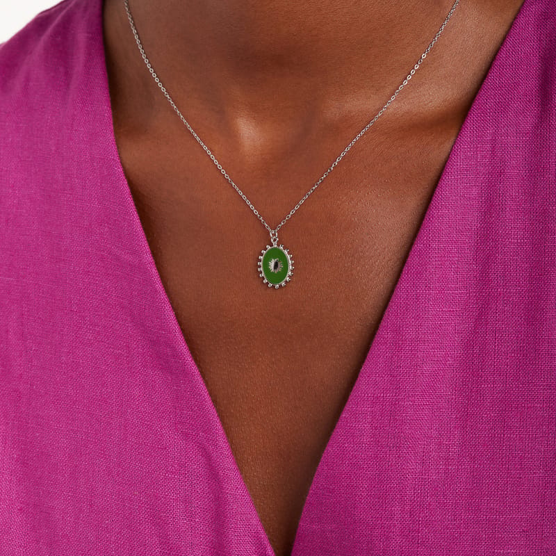 Stalen ketting met groene ovale munt