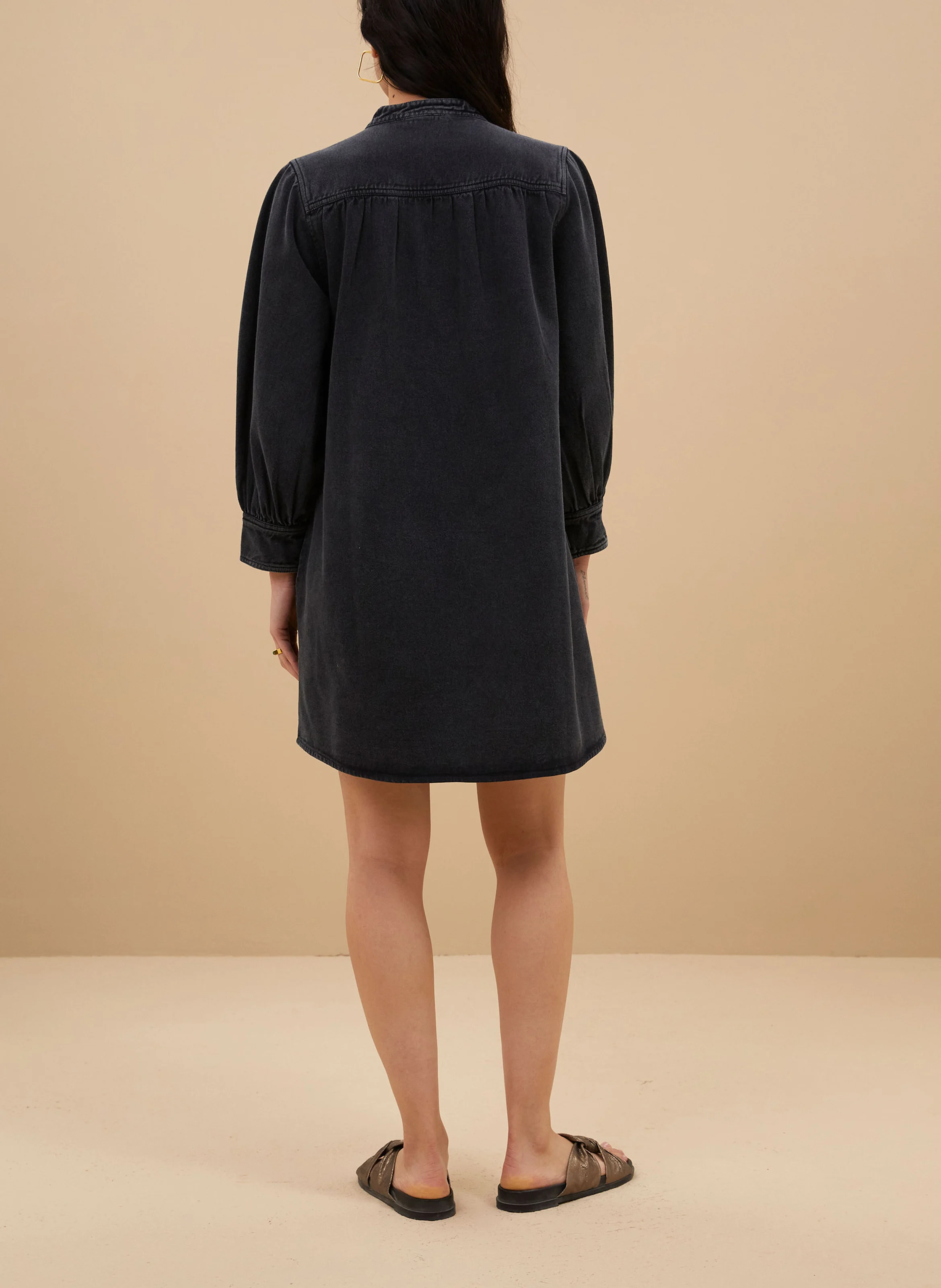 JINA - Robe midi col V en jean | Noir