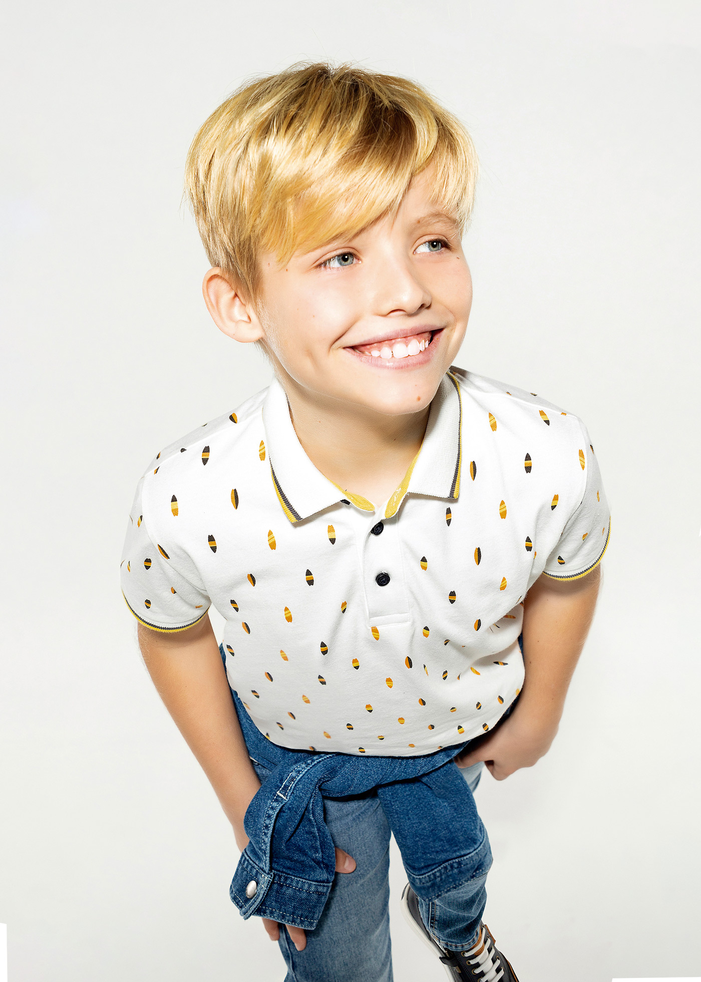Camisa polo infantil de manga curta com estampa