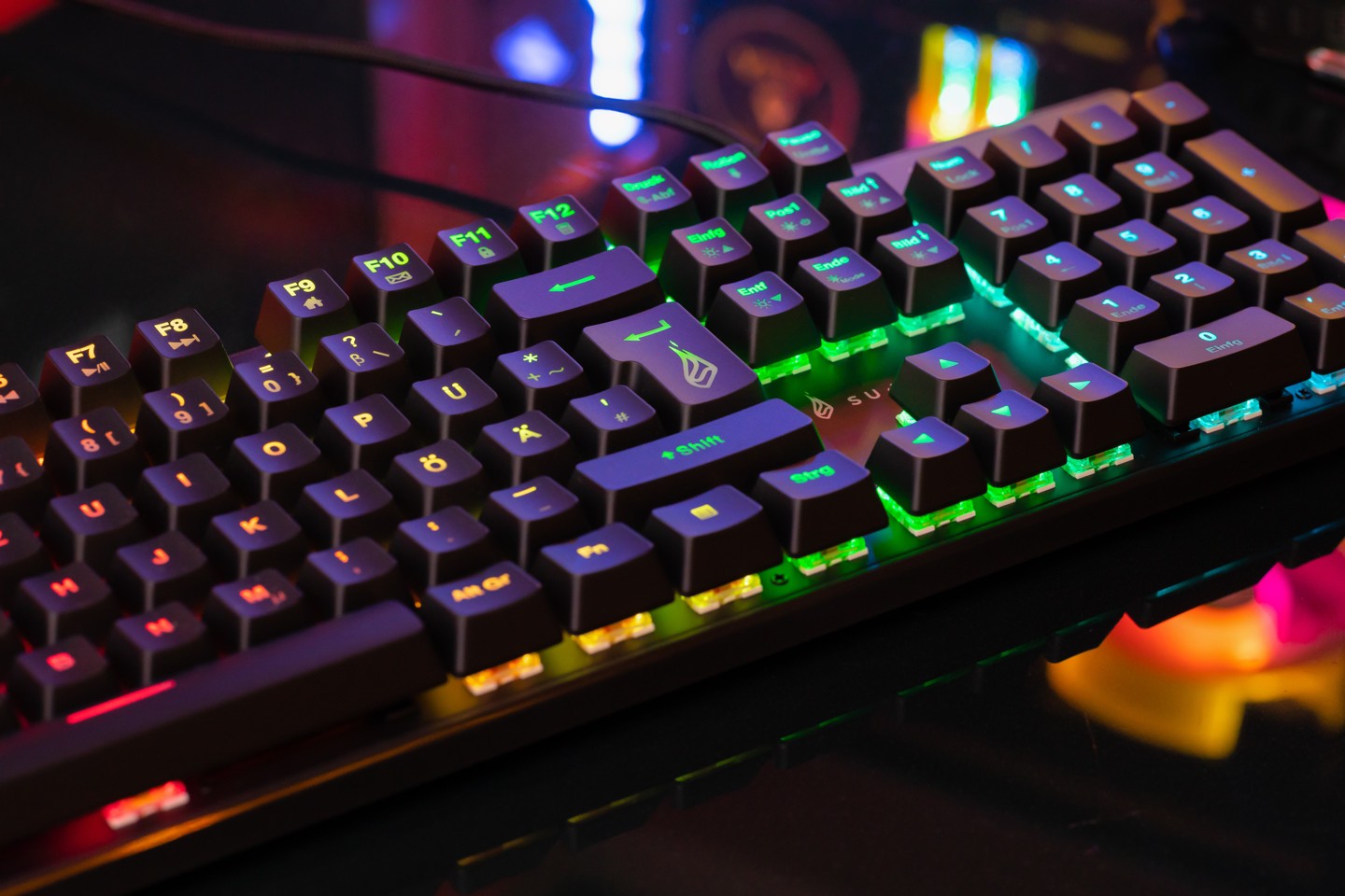 SUREFIRE - KingPin M2 Mech. Gaming RGB Keyboard QWERTY Nordic