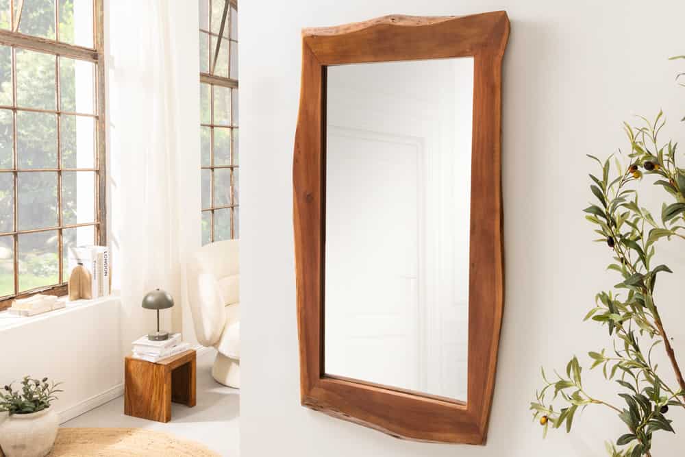 Massiver Spiegel MAMMUT 160cm braun Akazienholz Baumkante Wandspiegel