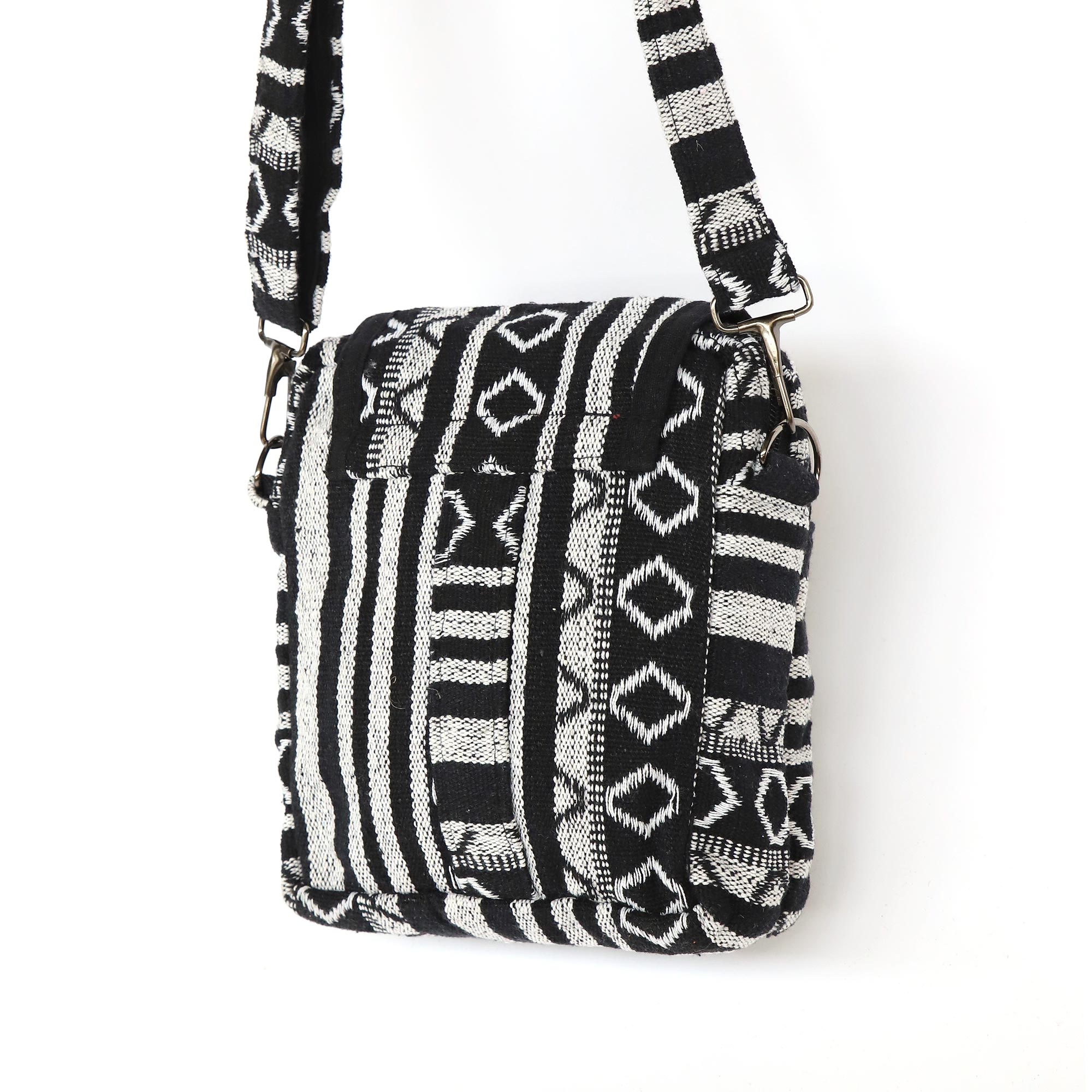 Umhängetasche aus Baumwolljacquard, schwarz-weiß, H 22 cm, B 15 cm, L 7 cm günstig bestellen