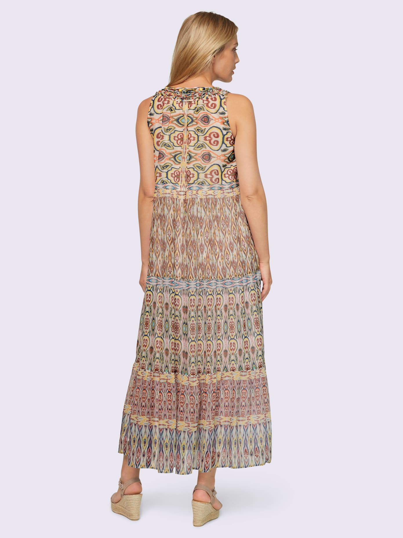 Robe imprimée pierres fantaisie le long de l'encolure