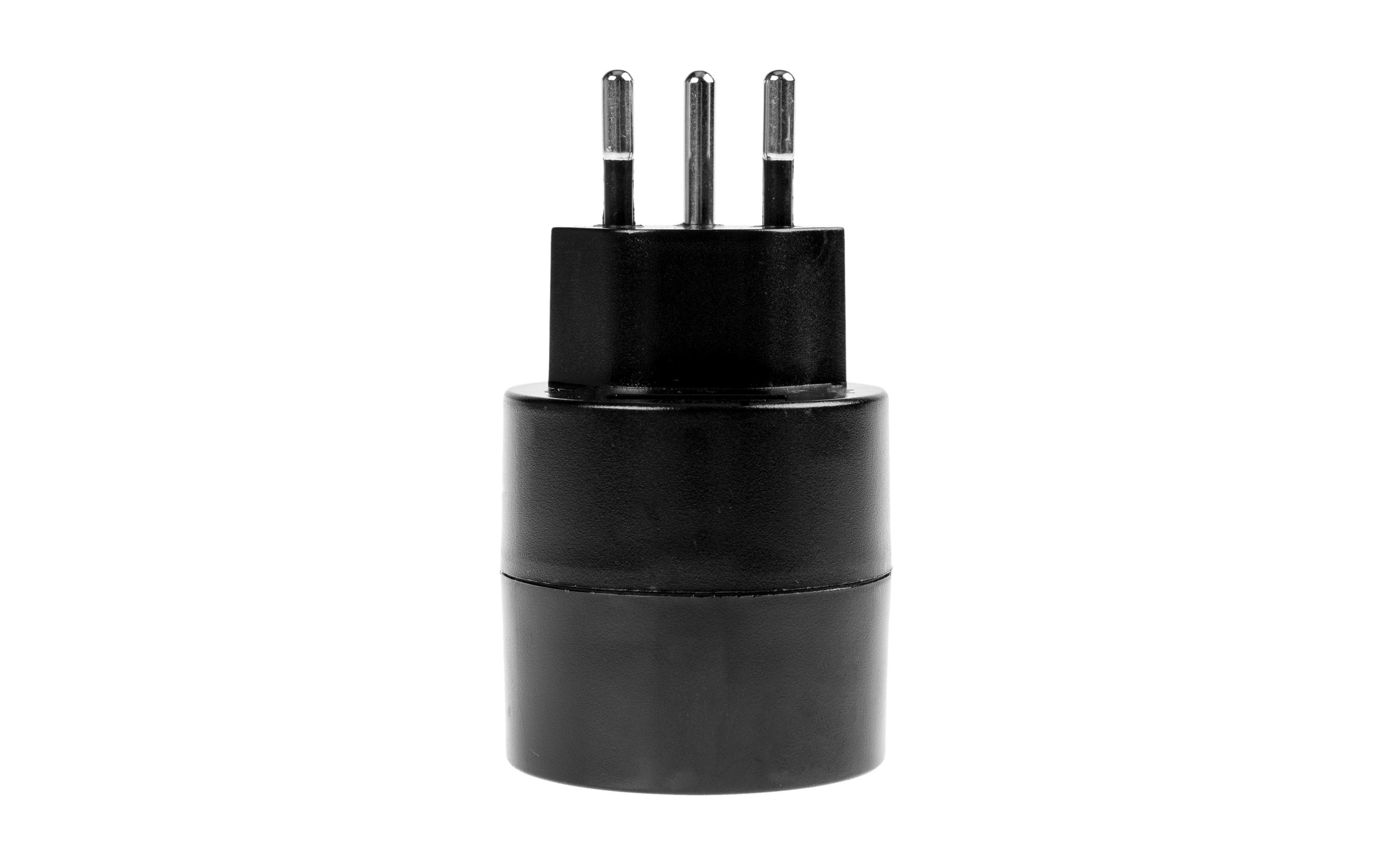 Reiseadapter Schuko – CHAdapter zum verwenden von EU-Geräten an Schweizer Steckdosen