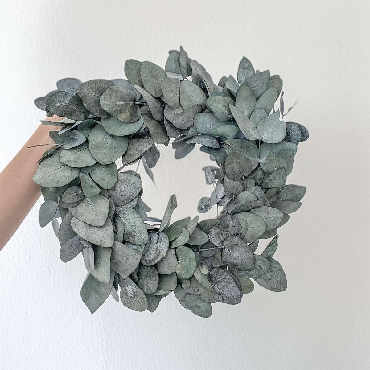 Adventskrans, gedroogde bloemen, eucalyptus, groen