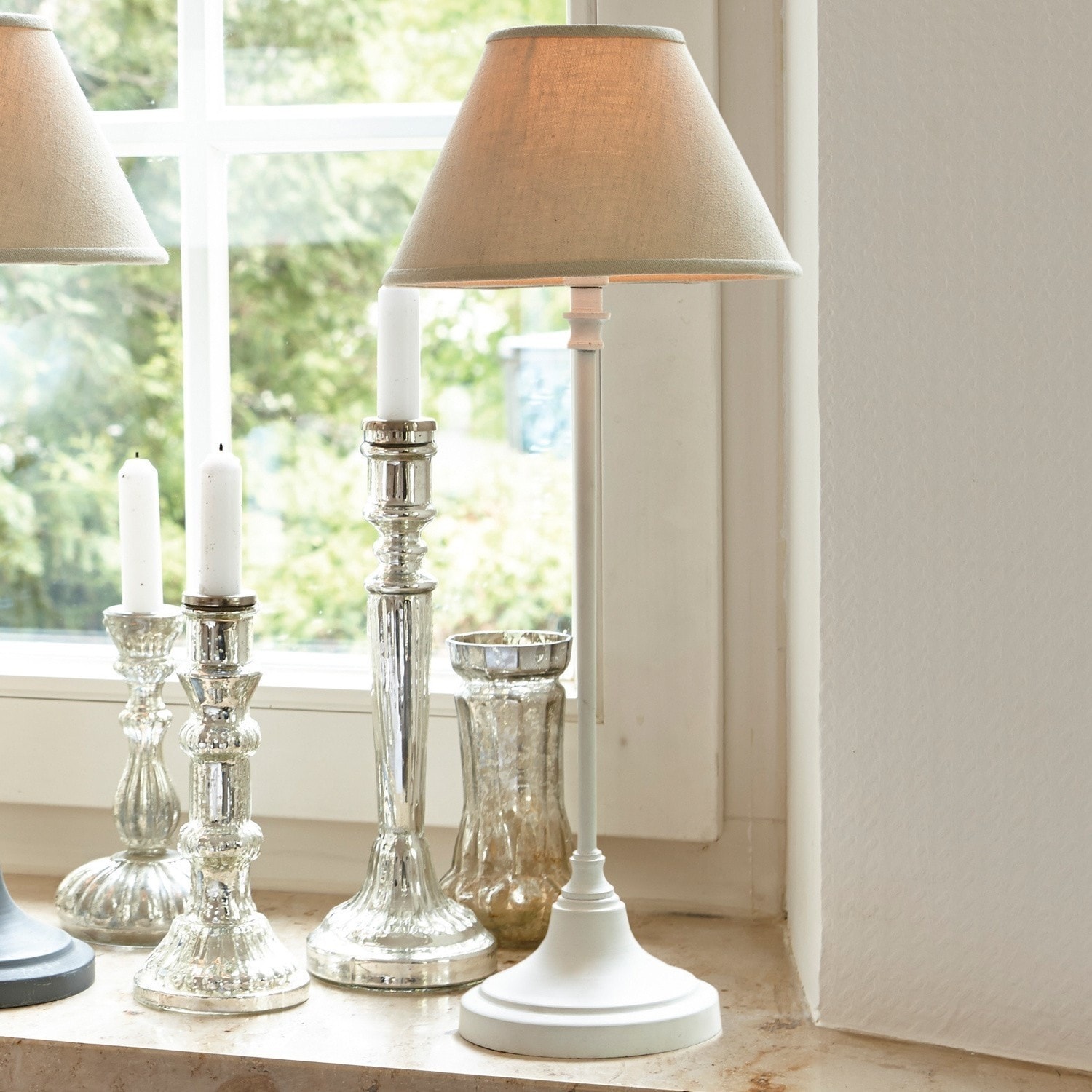 Tischlampe Swindon beige/antikweiß