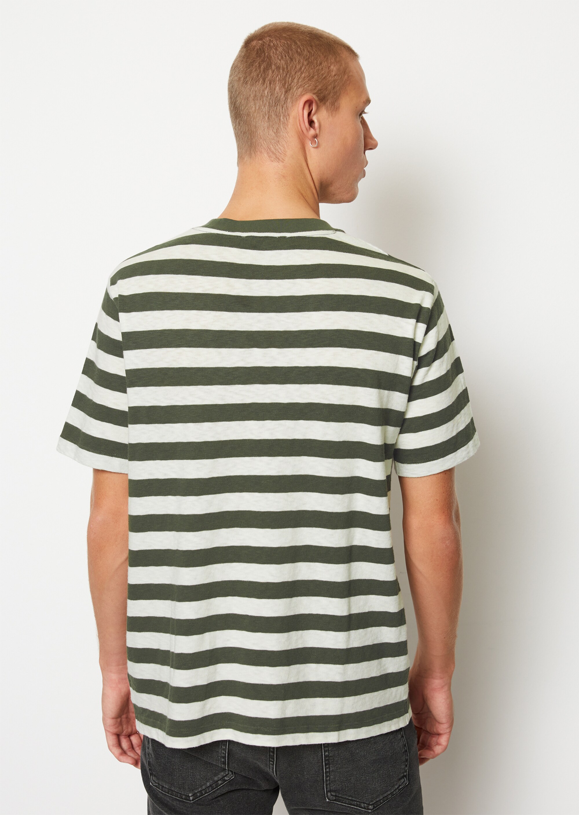 T-Shirtregular aus gestreifter Bio-Baumwolle