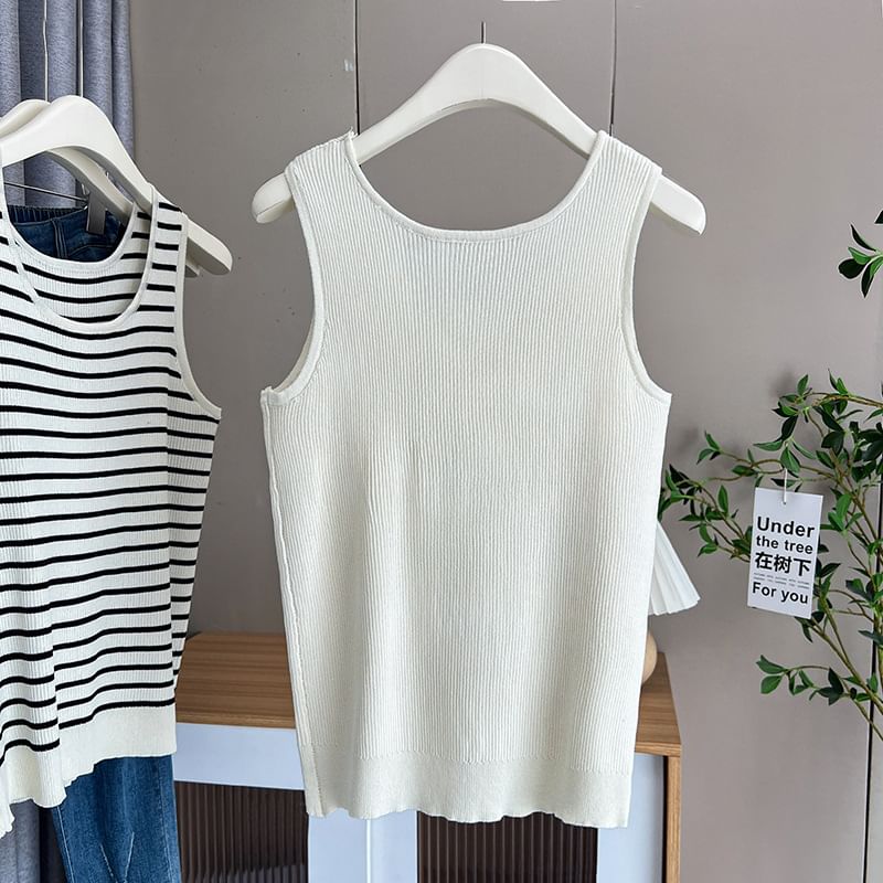 uliaque - Tanktop met ronde hals en ribbreisel in grote maten