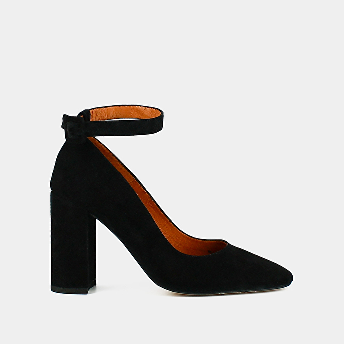 Babies à talons hauts  en velours noir