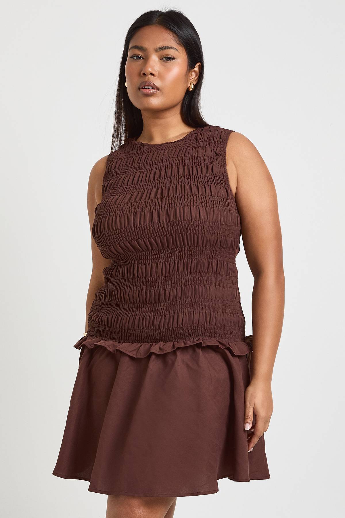 boohoo Robe Patineuse Grande Taille Col Nageur À Fronces