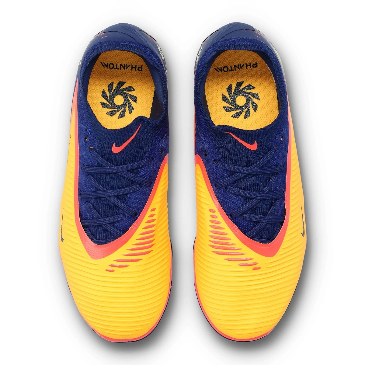 Chuteira Nike Phantom 6 Low Pro FG/MG EH Criança