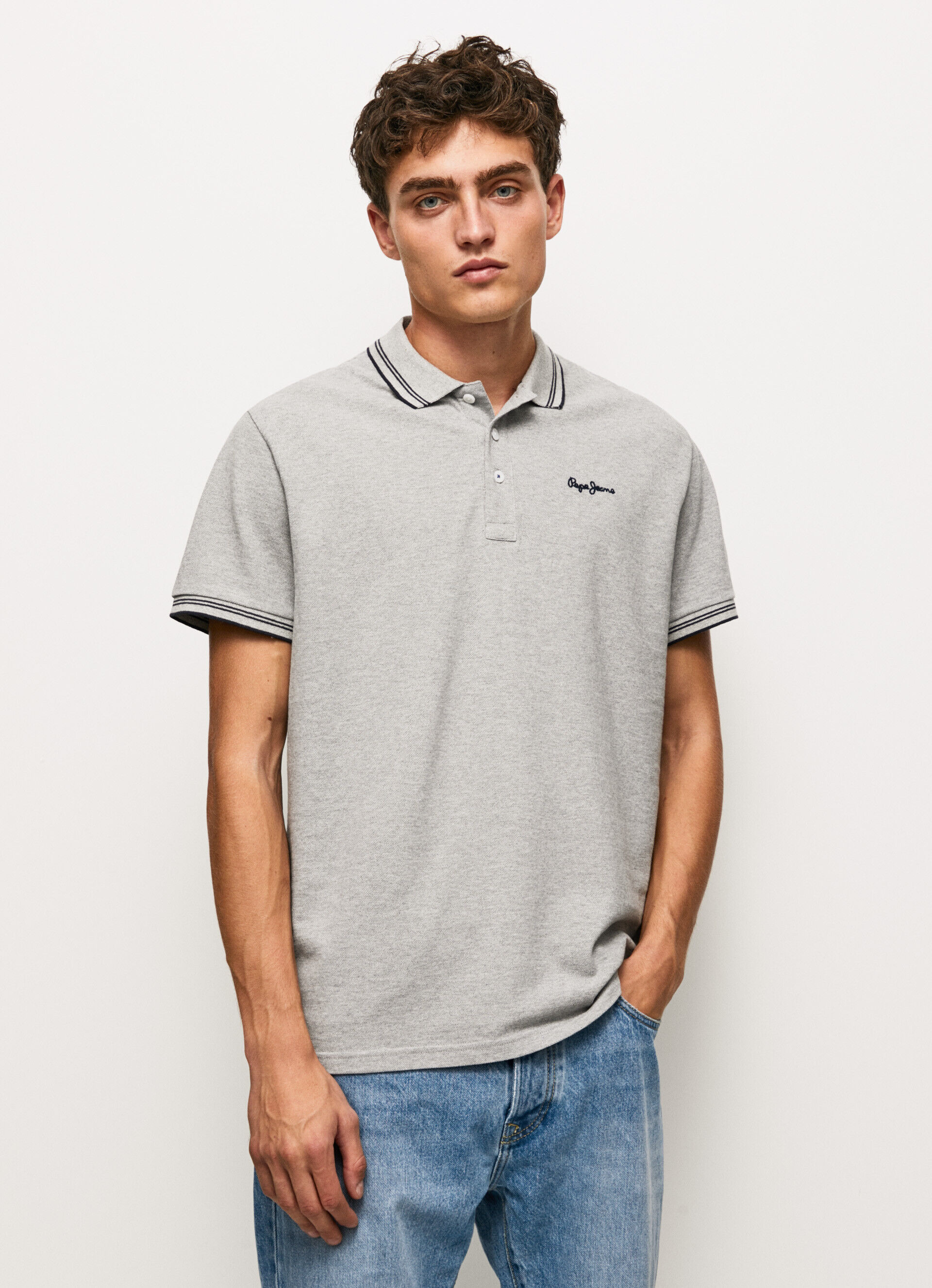 Camisa polo de algodão piqué com logotipo bordado - cinza mescla