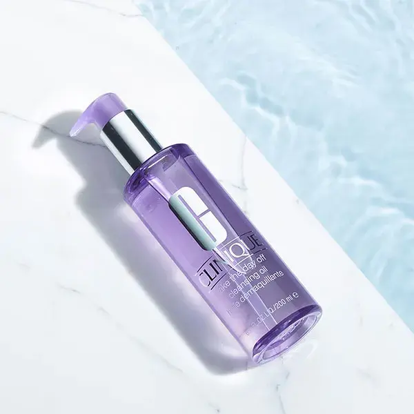 Óleo de Limpeza Take The Day Off da Clinique 200ml