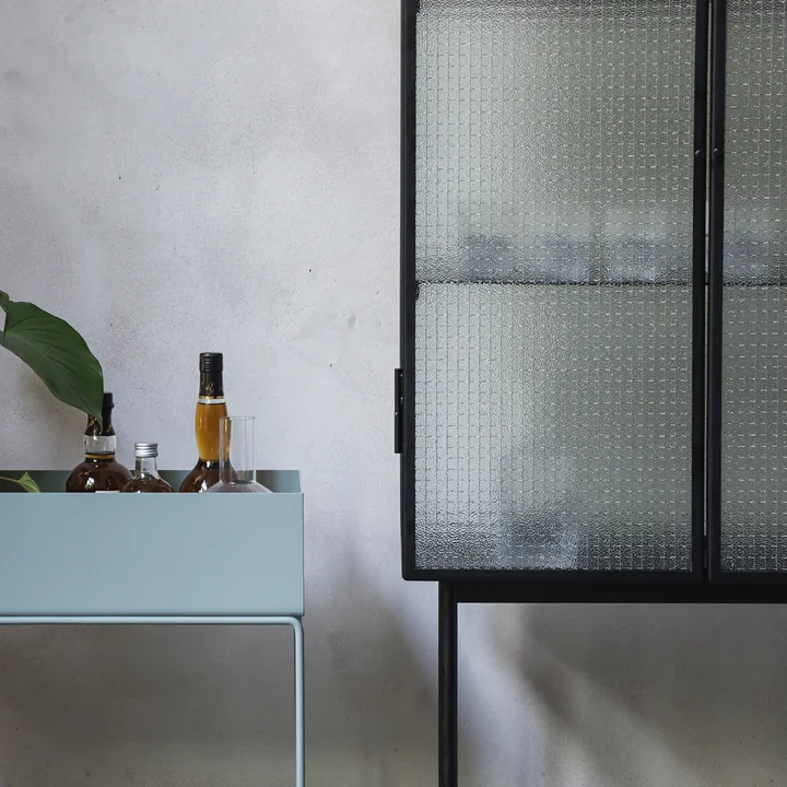 Ferm Living - Haze Vitrine, Reeded Glas, schwarz