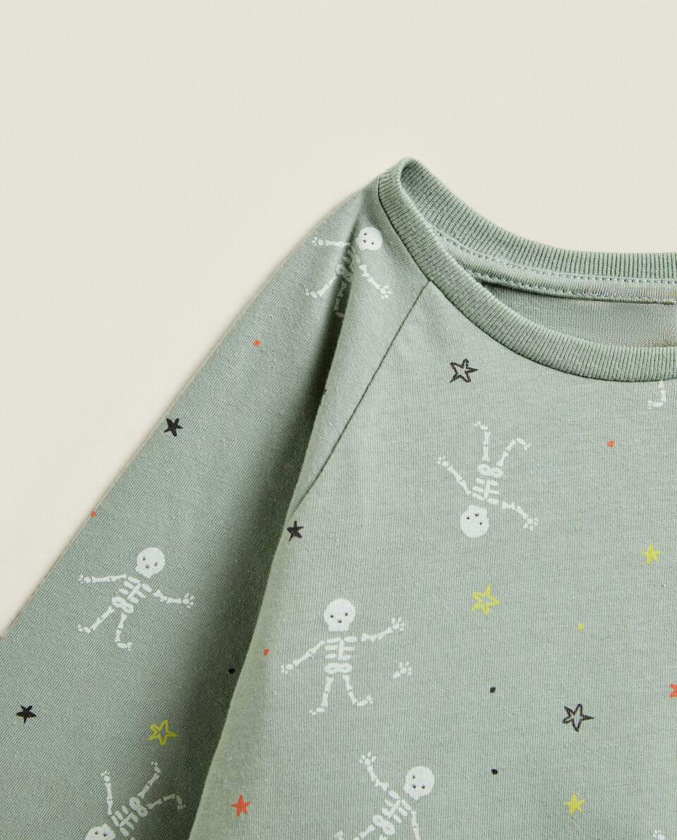 Pijama infantil de esqueleto para o Halloween