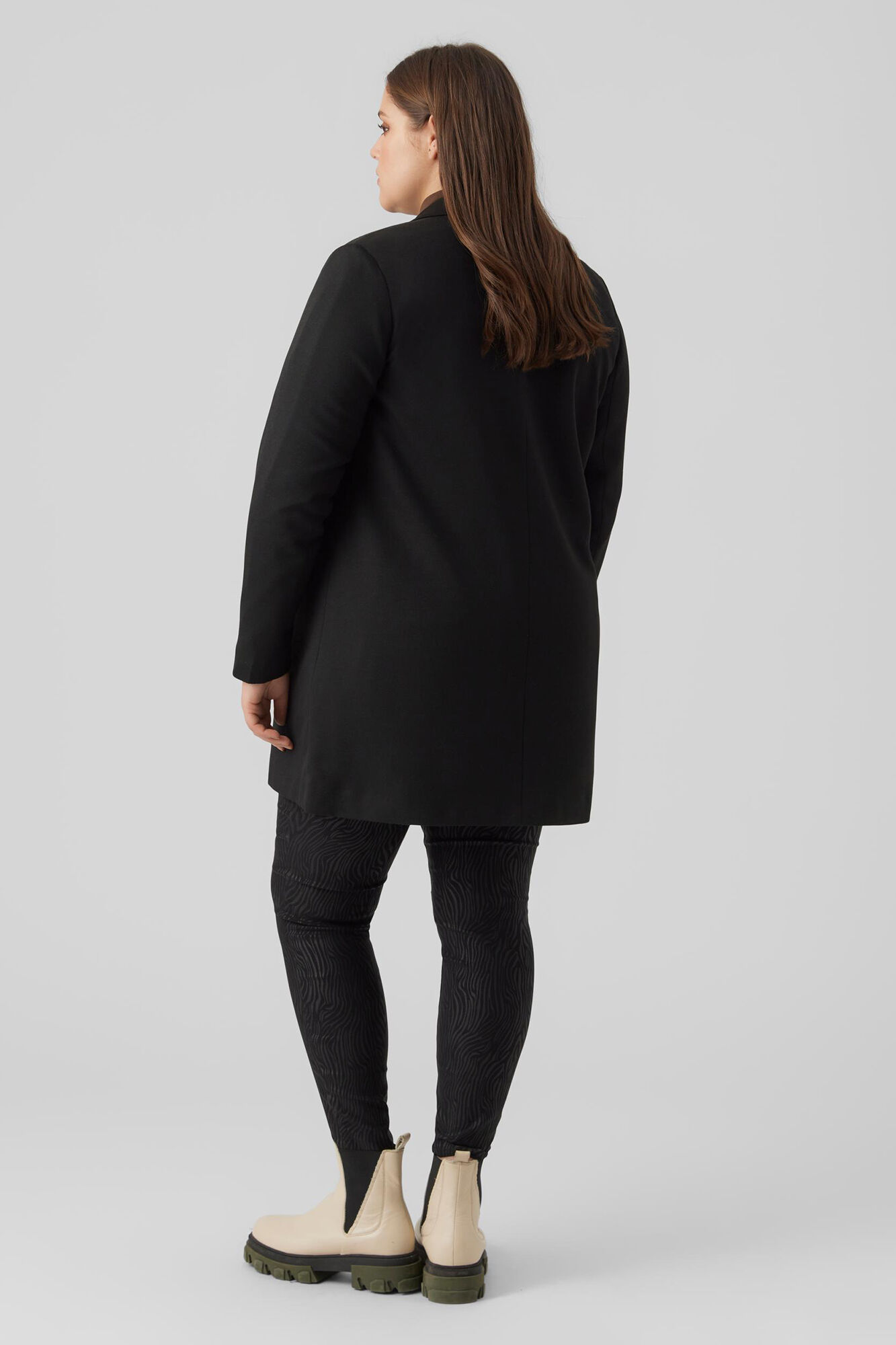 Blazer Plus Size com Lapelas - Preto