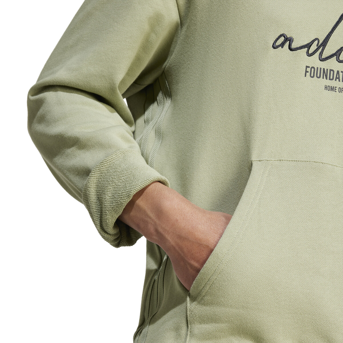 ROUPAS ESPORTIVAS ADIDAS<br>Moletom com capuz e logo duplo