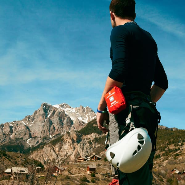 Trousse de secours LIFESYSTEMS TREK FIRST AID KIT