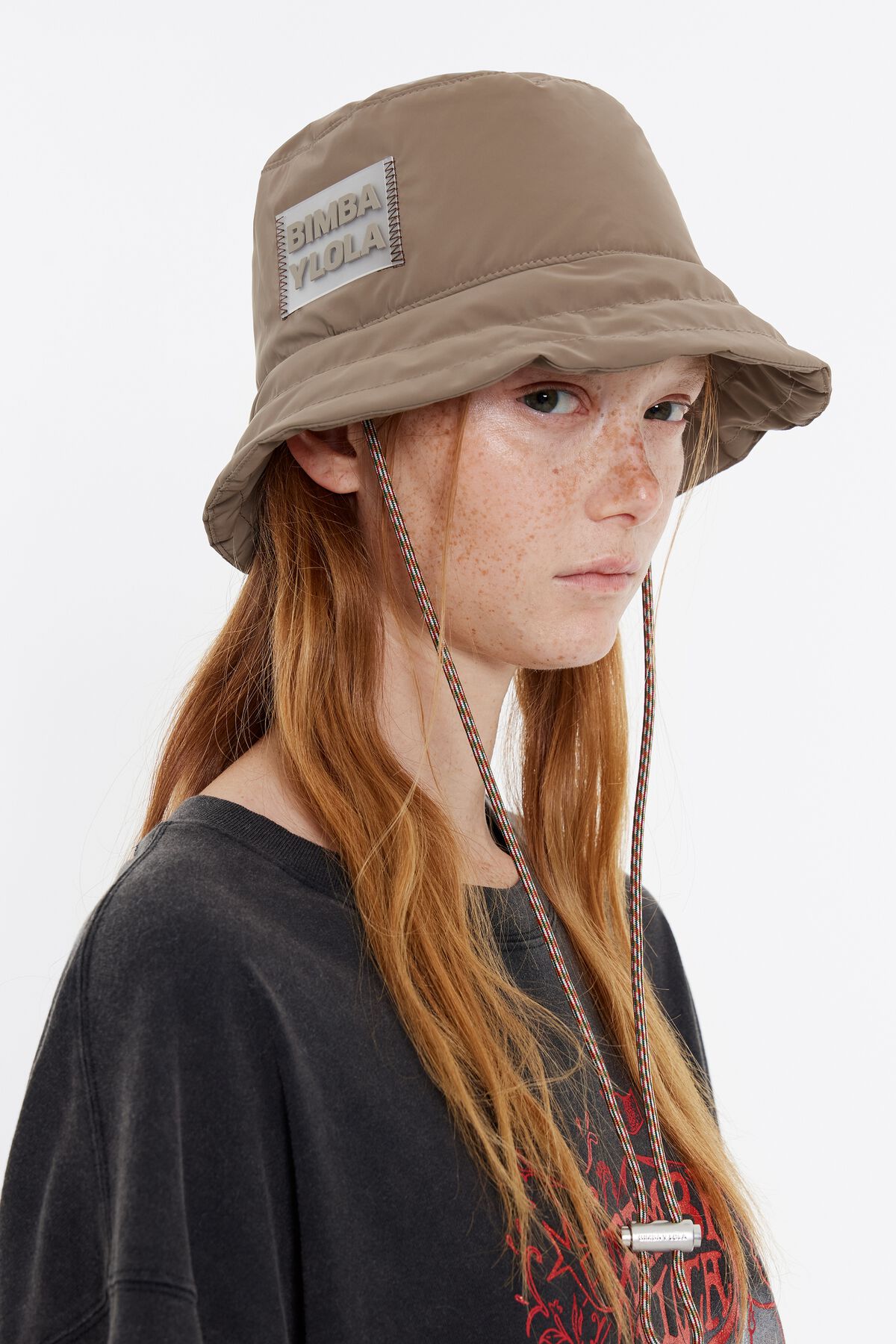 Chapéu bucket de náilon cor taupe