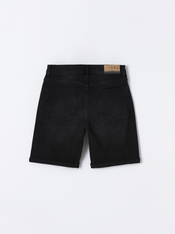 Shorts jeans slim confortáveis com rasgos - Preto